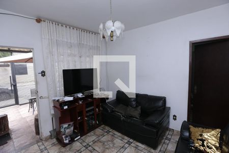 Sala de casa à venda com 3 quartos, 500m² em Eldorado, Contagem