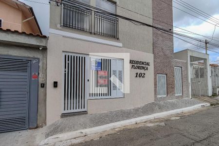 Apartamento à venda com 33m², 1 quarto e sem vaga Apartamento à venda com 33m², 1 quarto e sem vagaFachada