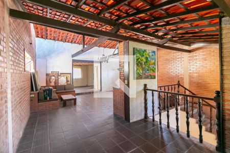 Casa à venda com 360m², 3 quartos e 2 vagas Casa à venda com 360m², 3 quartos e 2 vagasSala 2