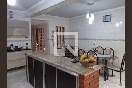 Casa à venda com 4 quartos, 292m² em Parque Oratório, Santo André