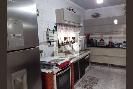 Casa à venda com 4 quartos, 292m² em Parque Oratório, Santo André