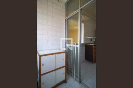 Apartamento para alugar com 64m², 2 quartos e 1 vagaÁrea de Serviço