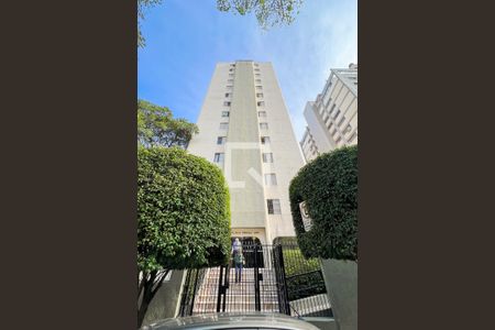 Apartamento para alugar com 86m², 2 quartos e 1 vaga Apartamento para alugar com 86m², 2 quartos e 1 vagaFachada