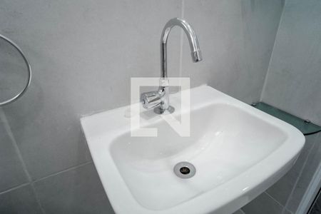 Banheiro de casa à venda com 2 quartos, 200m² em Vila Ré, São Paulo