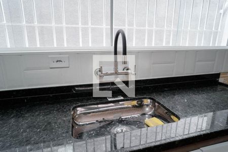 Casa para alugar com 200m², 2 quartos e 2 vagasCozinha