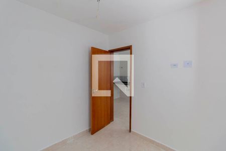 Quarto 1 de apartamento para alugar com 2 quartos, 40m² em Vila Dalila, São Paulo
