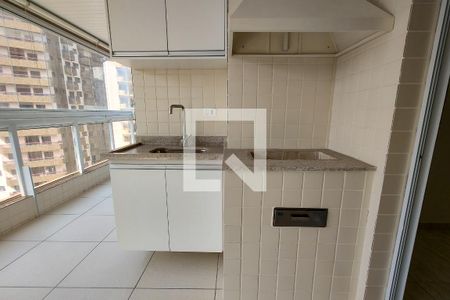 Apartamento para alugar com 84m², 2 quartos e 1 vaga Apartamento para alugar com 84m², 2 quartos e 1 vagaVaranda