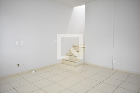 Sala de apartamento para alugar com 2 quartos, 95m² em Campo Grande, Rio de Janeiro