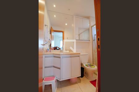 Apartamento para alugar com 119m², 4 quartos e 2 vagas Apartamento para alugar com 119m², 4 quartos e 2 vagasBanheiro da Suíte 2