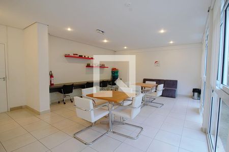 Apartamento para alugar com 119m², 4 quartos e 2 vagas Apartamento para alugar com 119m², 4 quartos e 2 vagasÁrea comum