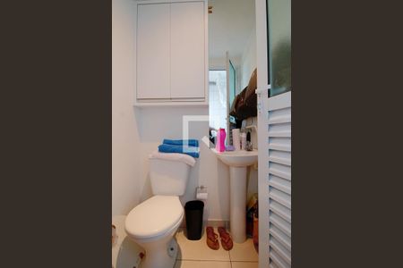 Apartamento para alugar com 119m², 4 quartos e 2 vagas Apartamento para alugar com 119m², 4 quartos e 2 vagasBanheiro de serviço