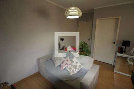 Sala de apartamento para alugar com 2 quartos, 49m² em Vila Bertioga, São Paulo