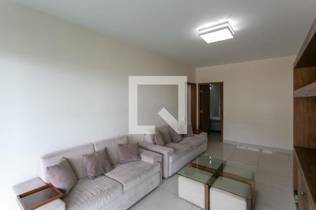 Casa à venda com 900m², 8 quartos e 4 vagasSala 2