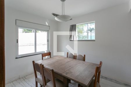 Casa à venda com 900m², 8 quartos e 4 vagasCopa