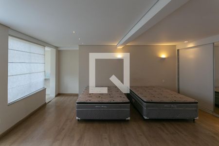 Casa à venda com 900m², 8 quartos e 4 vagasQuarto 9