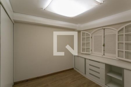 Casa à venda com 900m², 8 quartos e 4 vagasQuarto 10
