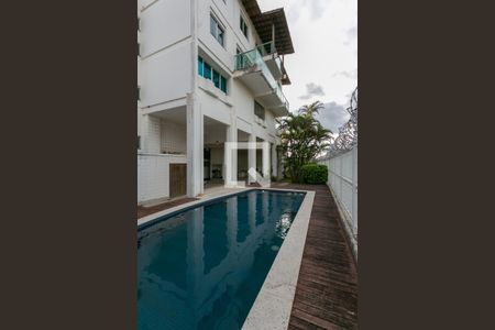 Casa à venda com 900m², 8 quartos e 4 vagasÁrea externa