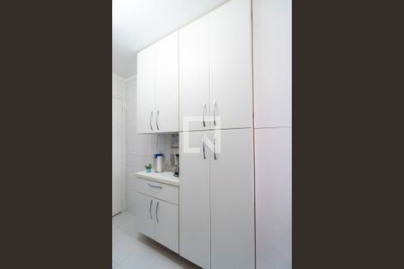 Apartamento à venda com 63m², 2 quartos e 1 vagaCozinha - Armários