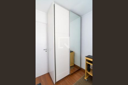 Apartamento à venda com 63m², 2 quartos e 1 vagaQuarto - Armários