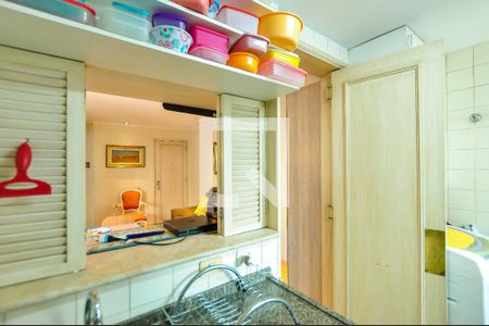 Cozinha e Área de Serviço de apartamento à venda com 2 quartos, 58m² em Jardim Paulista, São Paulo