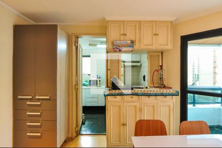 Cozinha e Área de Serviço de apartamento à venda com 2 quartos, 58m² em Jardim Paulista, São Paulo