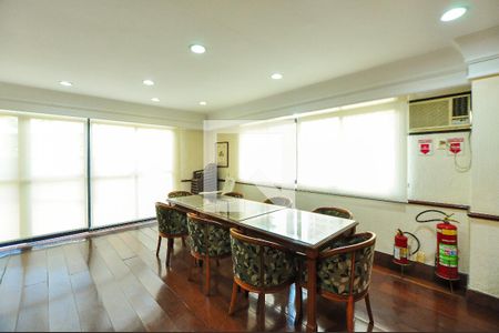 Apartamento à venda com 58m², 2 quartos e 2 vagas Apartamento à venda com 58m², 2 quartos e 2 vagasÁrea comum - Salão de festas