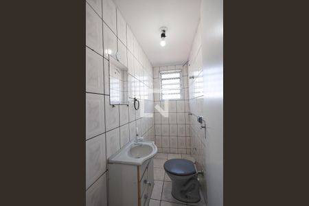 Banheiro de casa para alugar com 2 quartos, 100m² em Centro, Cotia