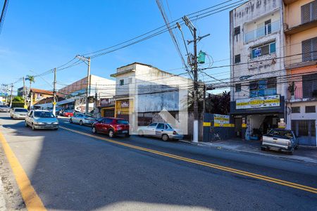Casa para alugar com 100m², 2 quartos e sem vagaFachada do prédio e rua
