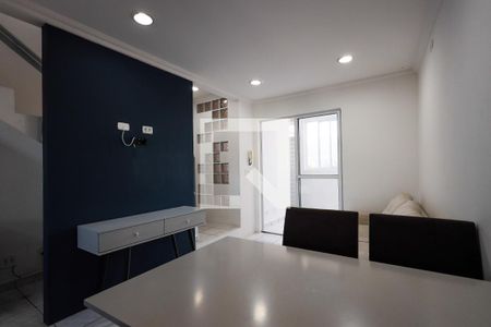 Casa para alugar com 100m², 2 quartos e sem vagaSala