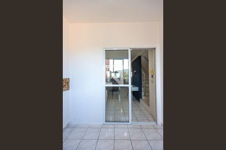 Hall  de casa para alugar com 2 quartos, 100m² em Centro, Cotia