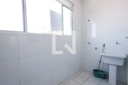 Casa para alugar com 100m², 2 quartos e sem vagaÁrea de serviço