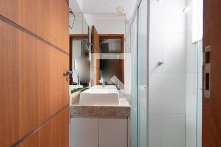 Casa de condomínio para alugar com 76m², 2 quartos e 1 vagaBanheiro Social