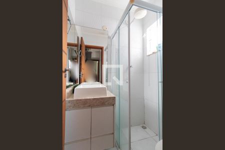 Casa de condomínio para alugar com 76m², 2 quartos e 1 vagaBanheiro Social