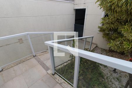 Casa de condomínio para alugar com 76m², 2 quartos e 1 vagaEntrada