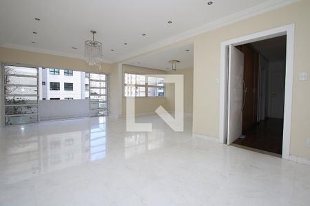 Apartamento para alugar com 130m², 3 quartos e 1 vaga Apartamento para alugar com 130m², 3 quartos e 1 vagaSala