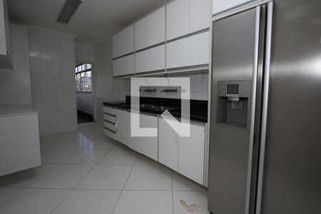 Apartamento para alugar com 130m², 3 quartos e 1 vaga Apartamento para alugar com 130m², 3 quartos e 1 vagaCozinha