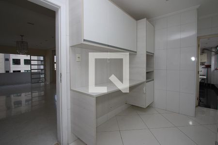 Apartamento para alugar com 130m², 3 quartos e 1 vaga Apartamento para alugar com 130m², 3 quartos e 1 vagaCozinha