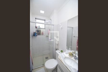 Banheiro da Suíte de apartamento à venda com 3 quartos, 86m² em Parque das Industrias, Betim