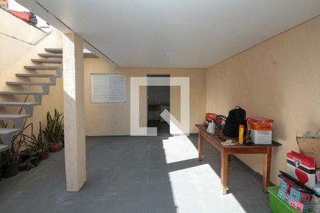Casa para alugar com 53m², 2 quartos e 1 vaga Casa para alugar com 53m², 2 quartos e 1 vagaQuintal