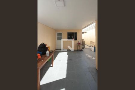 Casa para alugar com 53m², 2 quartos e 1 vaga Casa para alugar com 53m², 2 quartos e 1 vagaQuintal