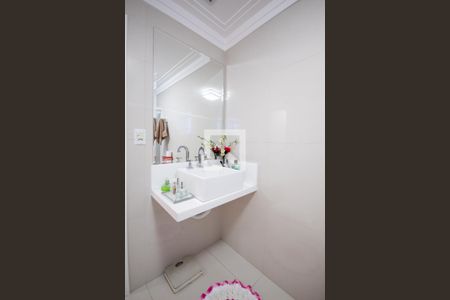 Casa à venda com 206m², 3 quartos e 2 vagas Casa à venda com 206m², 3 quartos e 2 vagasBanheiro da Suíte