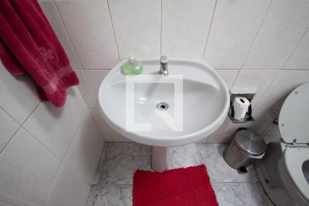 Casa à venda com 206m², 3 quartos e 2 vagas Casa à venda com 206m², 3 quartos e 2 vagasBanheiro 2