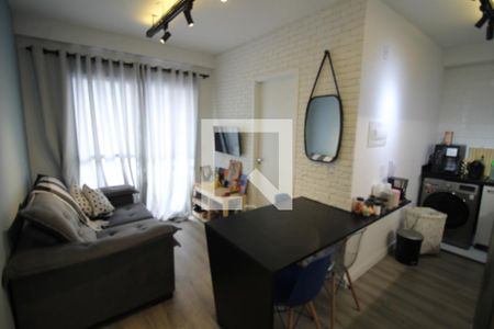 Sala de apartamento para alugar com 2 quartos, 38m² em Jardim Analia Franco, São Paulo