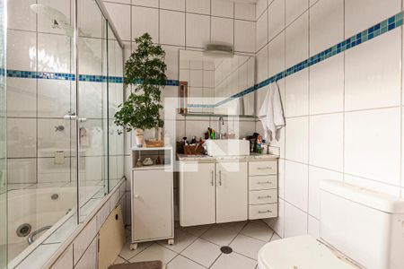 Casa à venda com 280m², 5 quartos e 1 vagaCasa 2 - quarto 2 banheiro