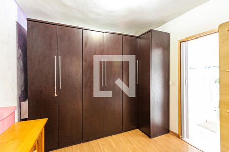 Casa à venda com 280m², 5 quartos e 1 vagaCasa 2 - quarto 2