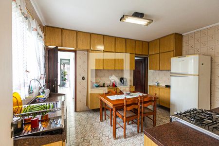 Casa à venda com 280m², 5 quartos e 1 vagaCasa 1 - cozinha