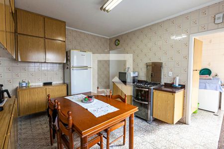 Casa à venda com 280m², 5 quartos e 1 vagaCasa 1 - cozinha