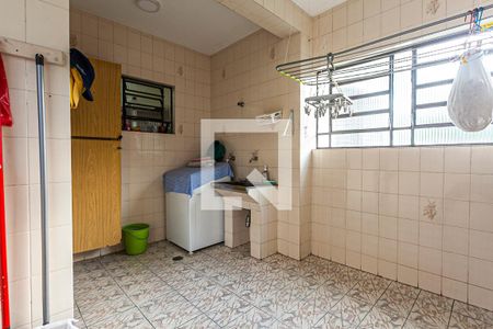 Casa à venda com 280m², 5 quartos e 1 vagaCasa 1 - area de serviço