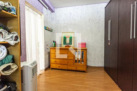 Casa à venda com 280m², 5 quartos e 1 vagaCasa 2 - quarto 2 closet