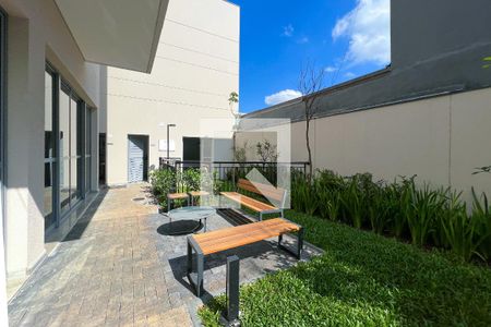 Apartamento à venda com 31m², 1 quarto e sem vagaÁrea externa